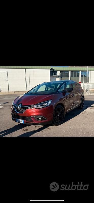 Rosso Usata 2017 Renault Grand Scénic IV Monovolume | 11.500 € (Buon prezzo) - Immagine 1/4
