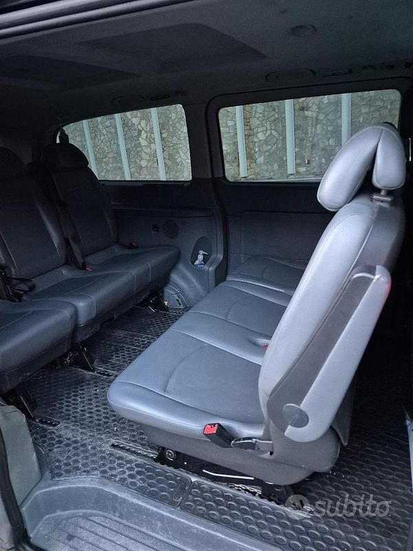 Usata Mercedes Viano 150 CV (110 kW) 2008 Grigio Monovolume