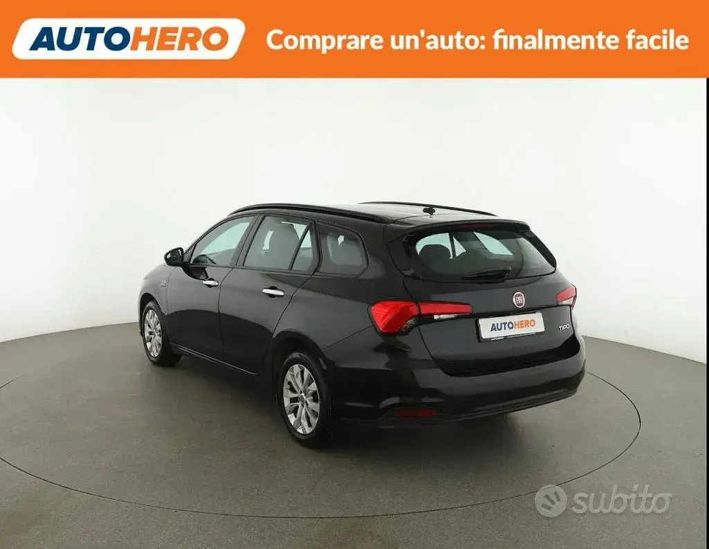 Usata Fiat Tipo Lounge 120 CV (88 kW) 2017 Nero Station wagon
