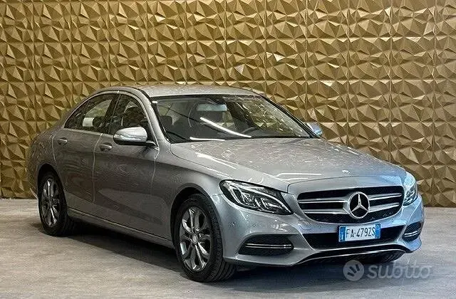Usata Mercedes C220 170 CV (125 kW) 2015 Grigio Berlina