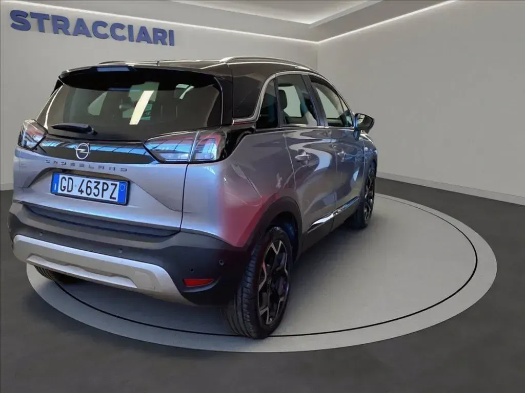 Usata Opel Crossland Ultimate 110 CV (80 kW) 2021 Argento metallizzato SUV