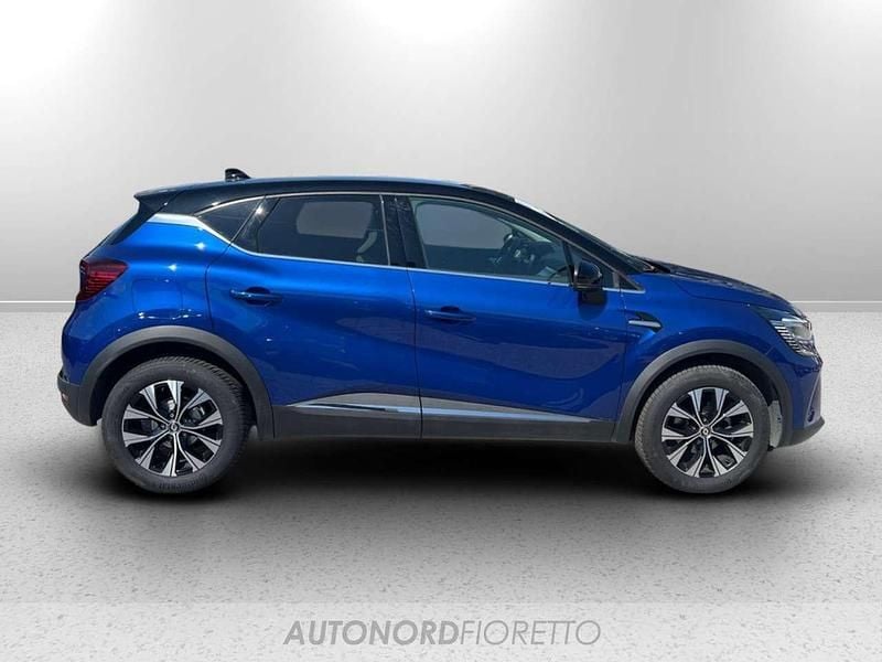 Usata Renault Captur Techno 91 CV (66 kW) 2024 Blu/azzurro SUV