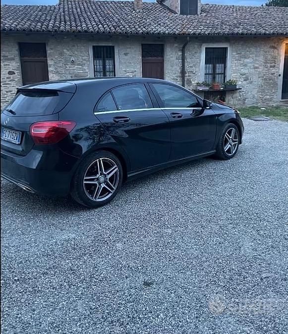 Usata Mercedes A200 136 CV (100 kW) 2016 Nero Utilitaria