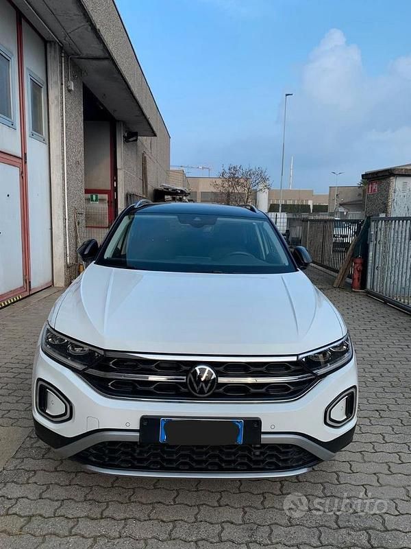 Usata VW T-Roc Style 110 CV (80 kW) 2022 Bianco SUV