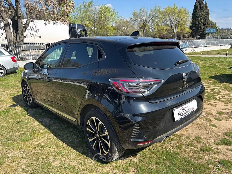 Usata Renault Clio V Techno 91 CV (66 kW) 2025 Nero Berlina