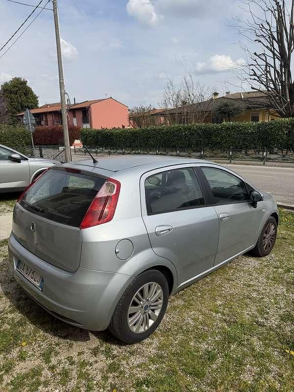 Usata Fiat Grande Punto Dynamic 90 CV (66 kW) 2006 Utilitaria