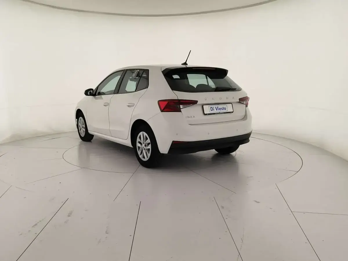 Usata Skoda Fabia Ambition 95 CV (69 kW) 2023 Bianco magnolia Utilitaria