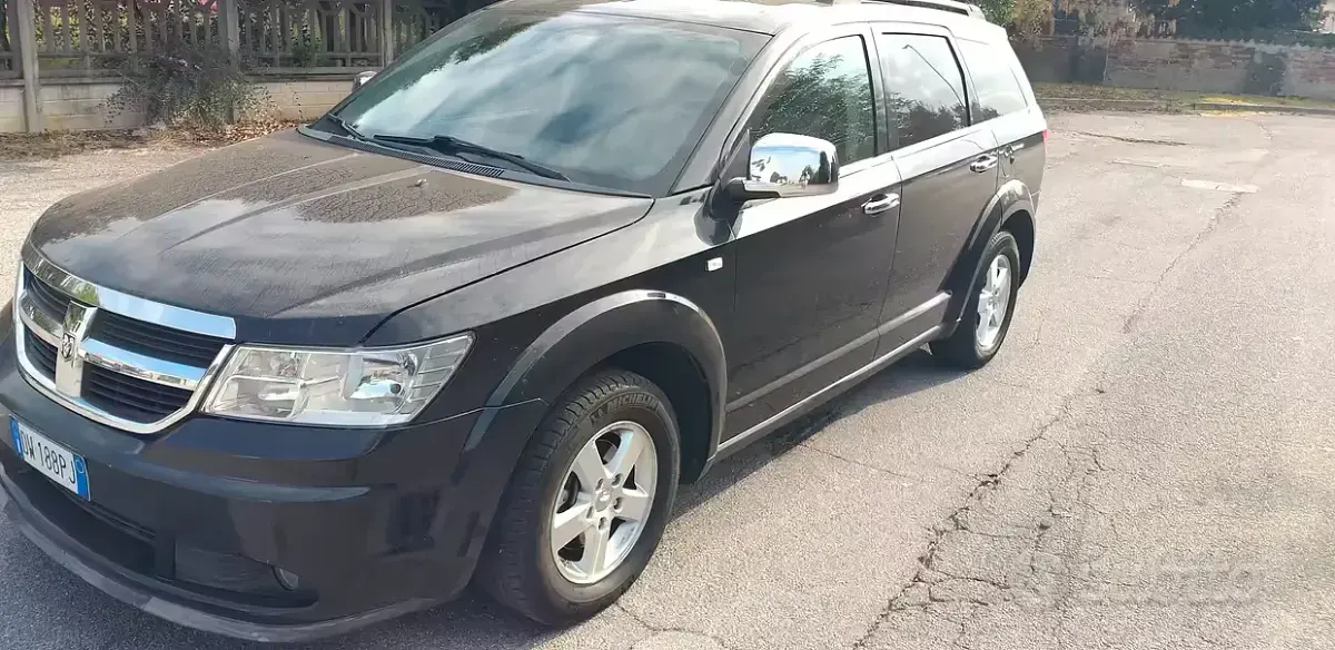 Usata Dodge Journey 140 CV (102 kW) 2009 Nero SUV