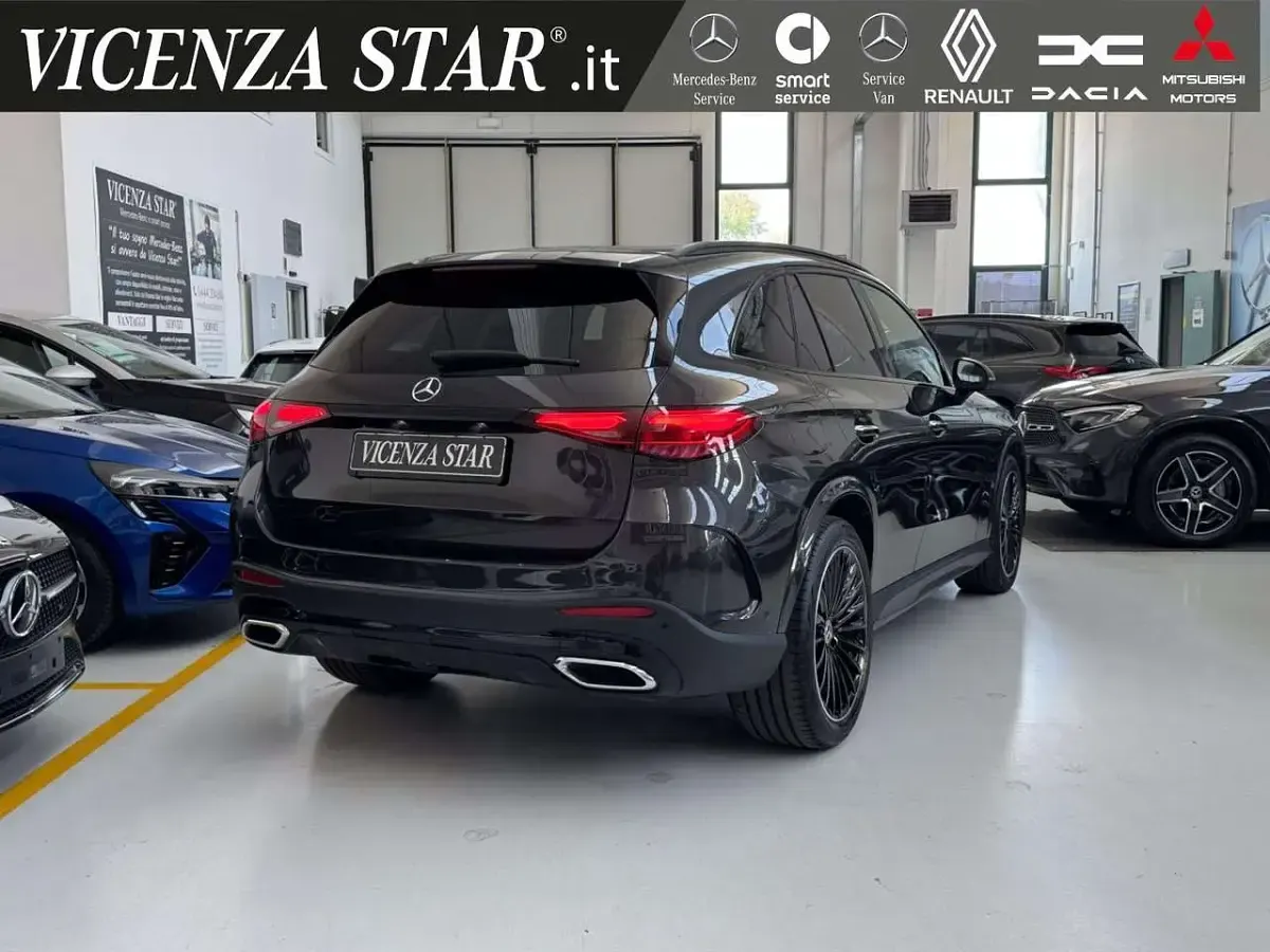 Usata Mercedes GLC300 Premium 269 CV (197 kW) 2025 Grigio grafite SUV