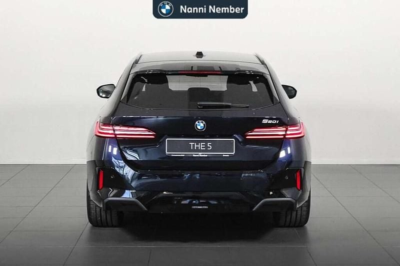 Nuova BMW 520 M Sport 208 CV (152 kW) 2026 Carbon black metallizzato Station wagon
