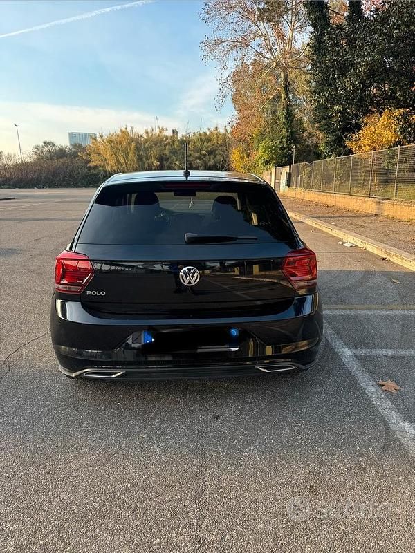 Usata VW Polo R-line 95 CV (69 kW) 2020 Nero Berlina