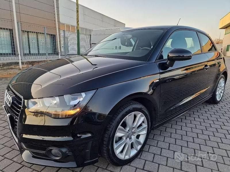 Usata Audi A1 Attraction 86 CV (63 kW) 2011 Nero Utilitaria