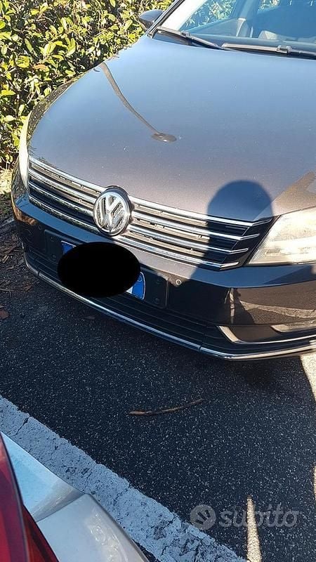 Usata VW Passat 140 CV (102 kW) 2011 Nero Station wagon
