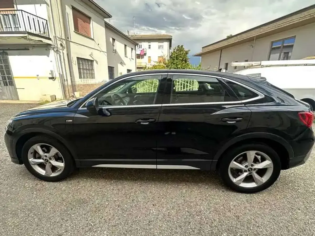Usata Audi Q3 Sportback S-Line 204 CV (150 kW) 2021 Nero SUV