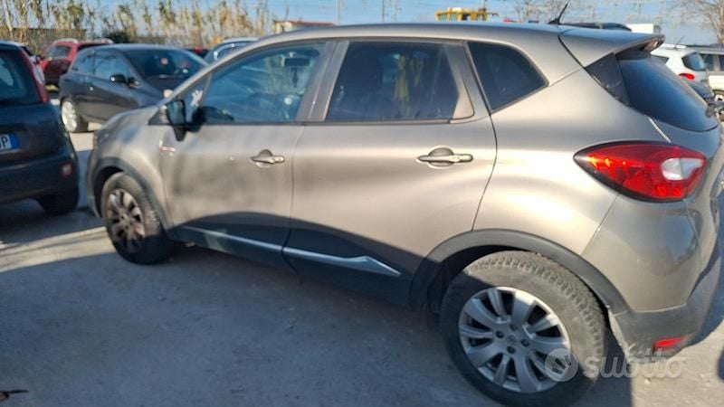 Usata Renault Captur 90 CV (66 kW) 2013 SUV