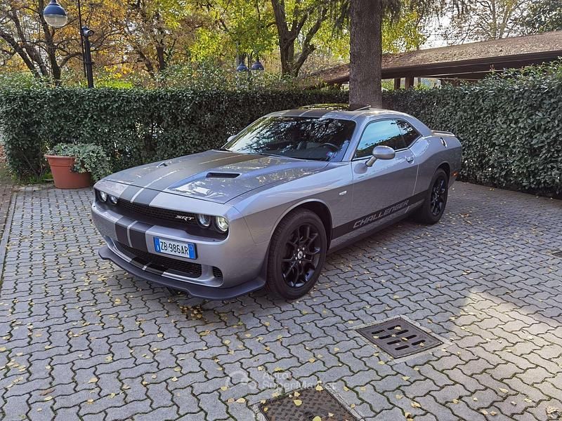 Grigio Usata 2018 Dodge Challenger SXT Coupé | 39.990 € (Buon prezzo) - Immagine 1/4