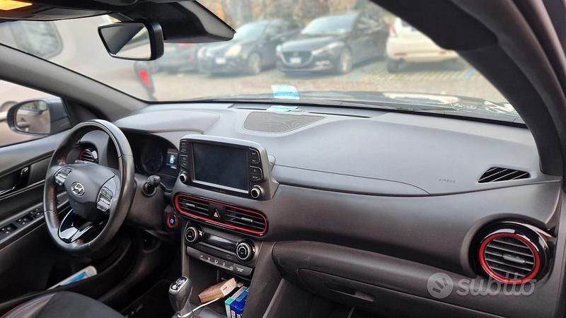 Usata Hyundai Kona 120 CV (88 kW) 2017 Grigio SUV