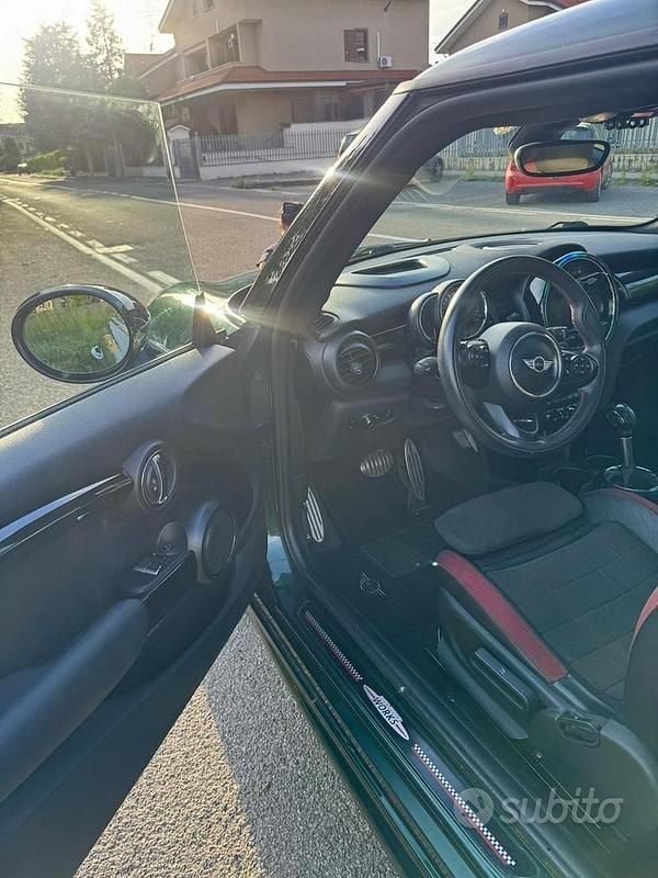 Begagnad Mini Cooper SD 170 HK (125 kW) 2015 Grön Halvkombi
