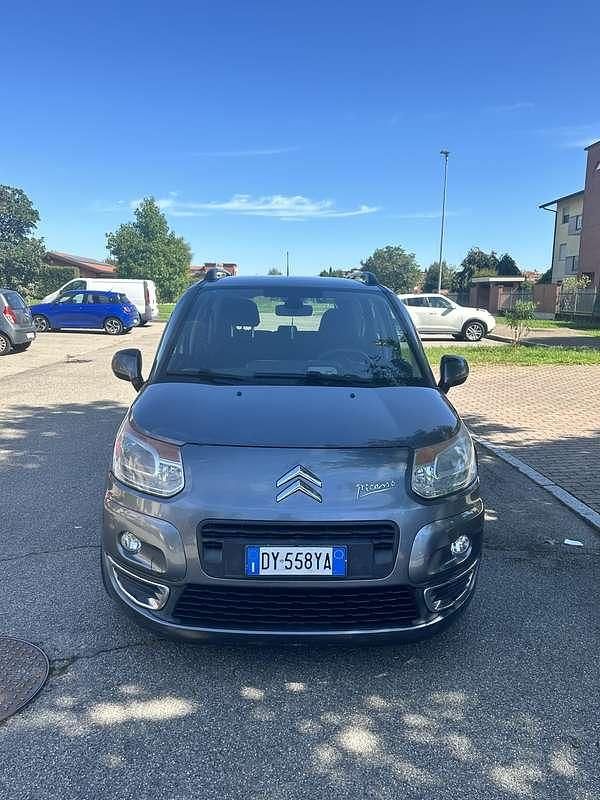 Usata 2009 Citroën C3 Picasso Exclusive Monovolume | 3800 € (Buon prezzo) - Immagine 1/4