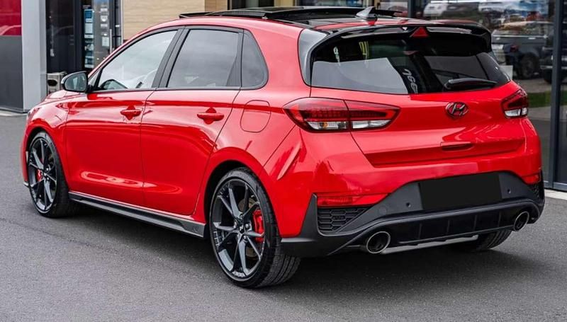 Usata Hyundai i30 N Performance 280 CV (205 kW) 2023 Rosso pastello Berlina