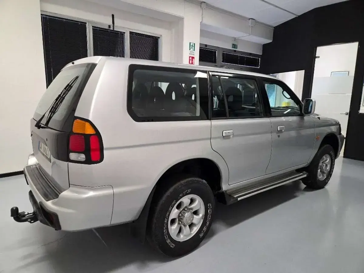 Usata Mitsubishi Pajero Sport 116 CV (85 kW) 2003 Argento SUV