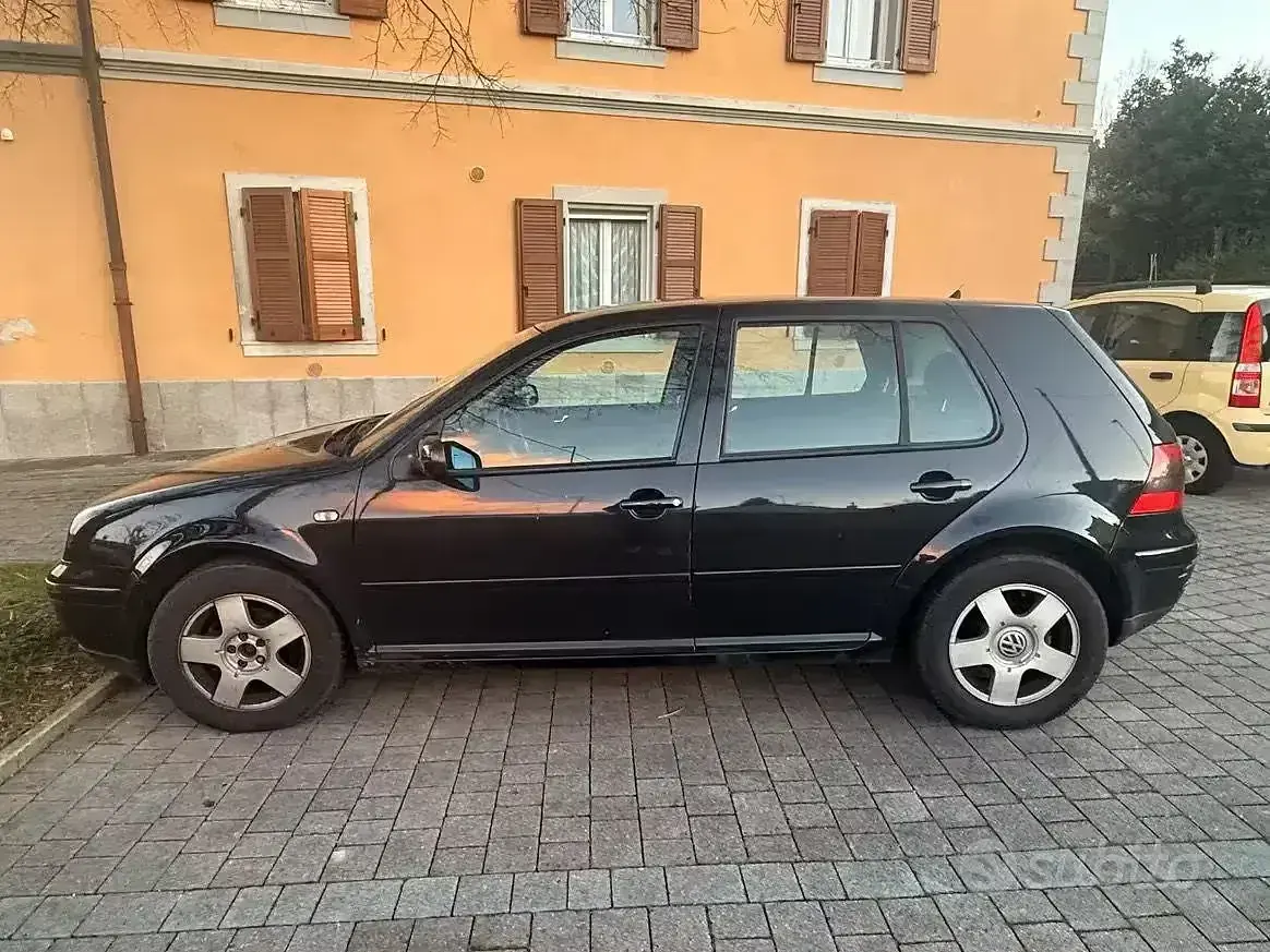 Usado VW Golf III 100 CV (73 kW) 1998 Negro Berlina