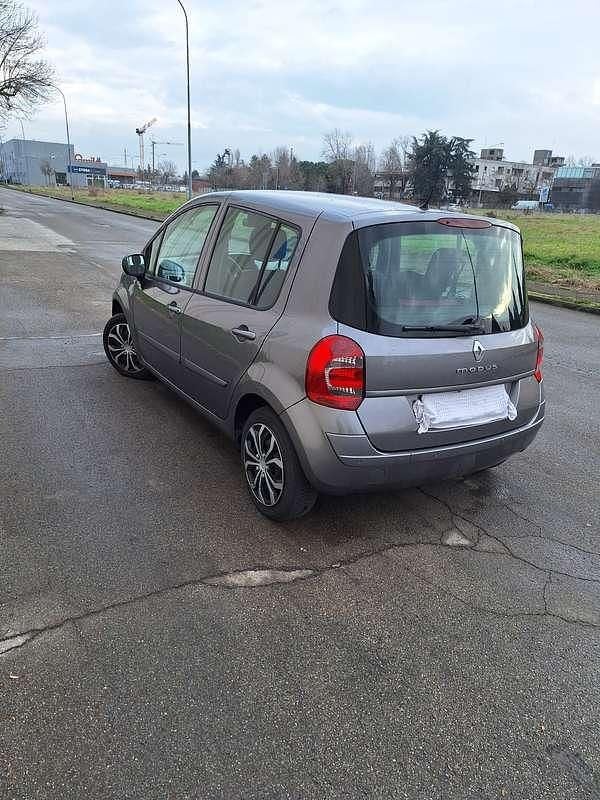 Usata Renault Modus Expression 75 CV (55 kW) 2012 Grigio Monovolume