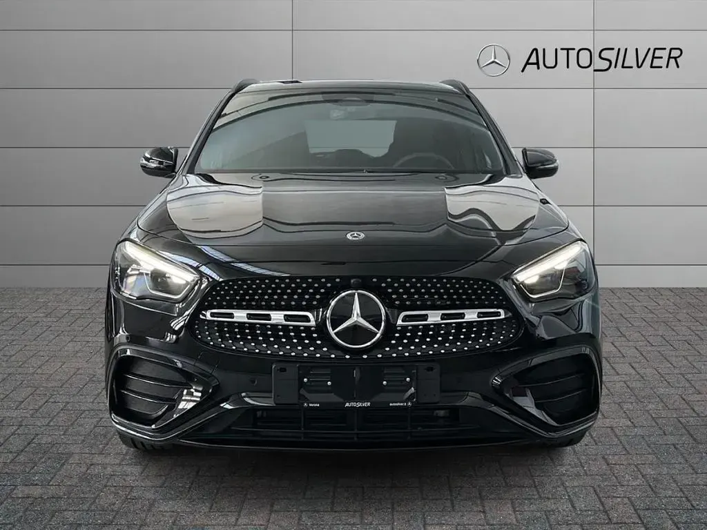 Nuova Mercedes GLA200 Advanced Plus 150 CV (110 kW) 2025 Nero / metallizzato SUV