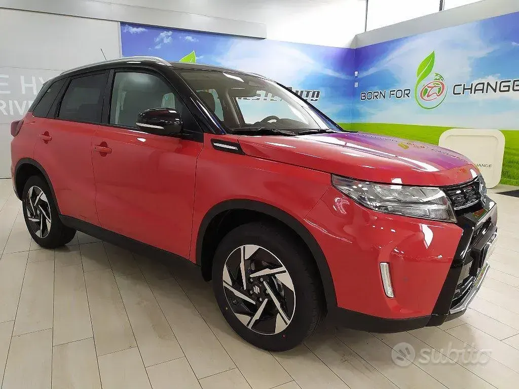 Usata Suzuki Vitara 110 CV (80 kW) 2025 Rosso SUV