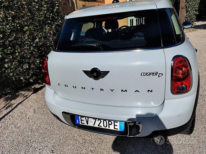 Käytetty Mini Countryman 111 HP (81 kW) 2014 Valkoinen Katumaasturi