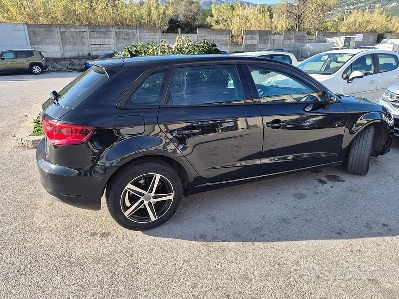 Nero Usata 2014 Audi A3 Tre volumi | 11.500 € - Immagine 1/4
