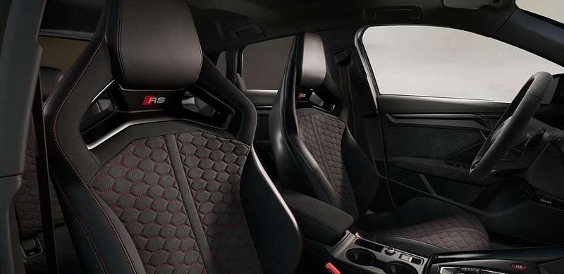 Nuova Audi RS3 Sportback Ambiente 400 CV (294 kW) 2025 Grigio daytona met. Utilitaria