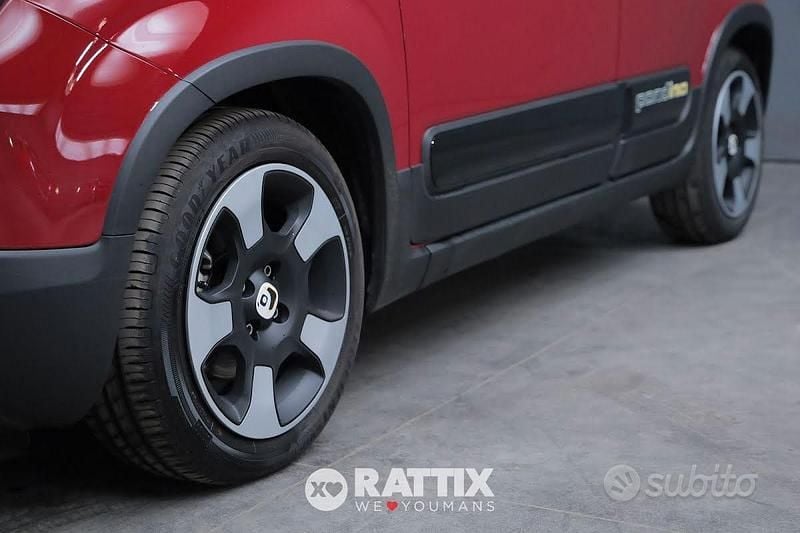 Usata Fiat Panda Cross 2025 Rosso Utilitaria