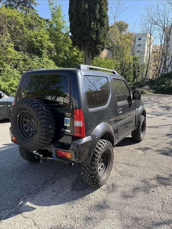 Second-hand Suzuki Jimny 86 CP (63 kW) 2017 Negru SUV