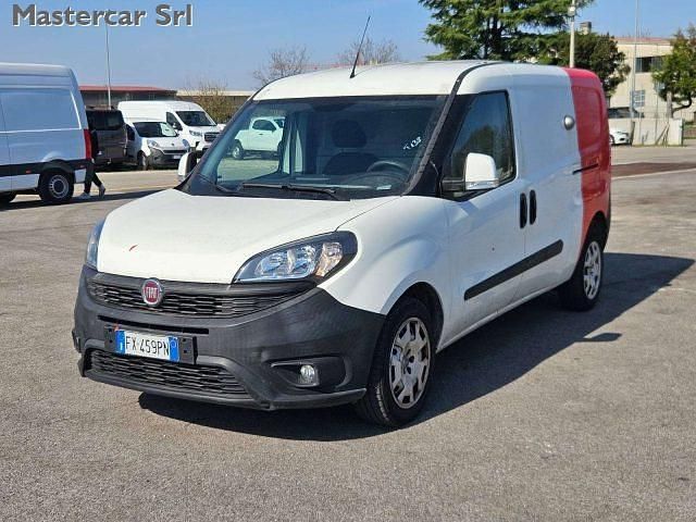 Usata Fiat Doblò 95 CV (69 kW) 2019 Bianco Monovolume