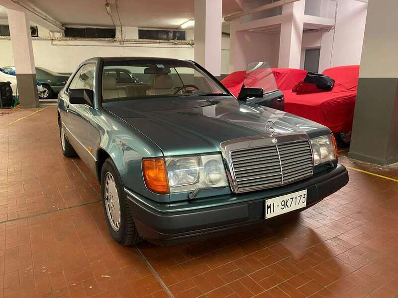 Usato 1989 Mercedes E300 3.0 Benzin 188 CV (15.500 €)