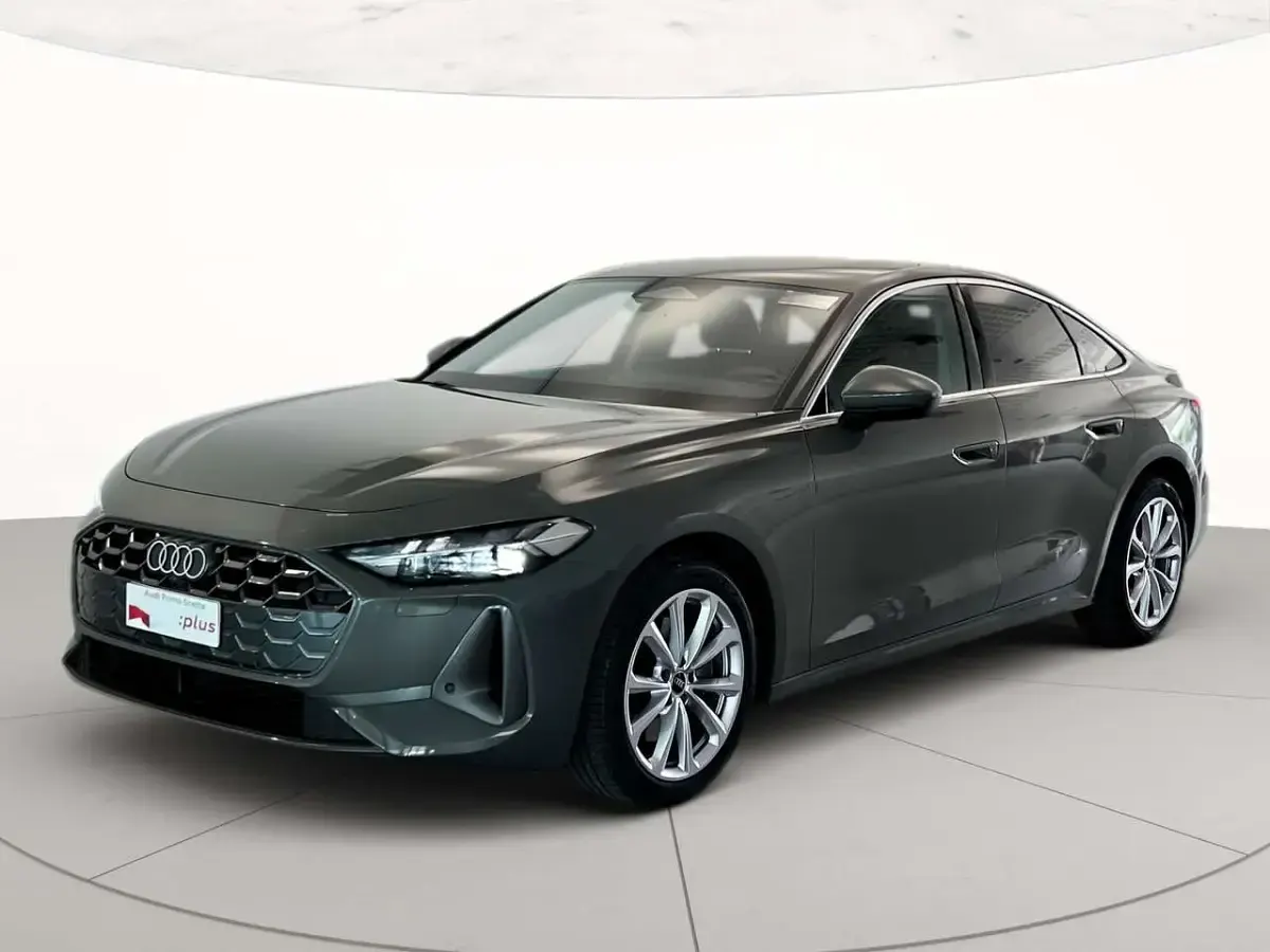 Begagnad Audi A5 Advanced Plus 204 HK (150 kW) 2025 Grå Sedan