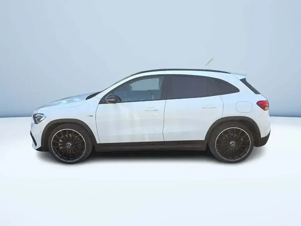 Usata Mercedes GLA35 AMG AMG 306 CV (225 kW) 2021 Bianco pastello SUV