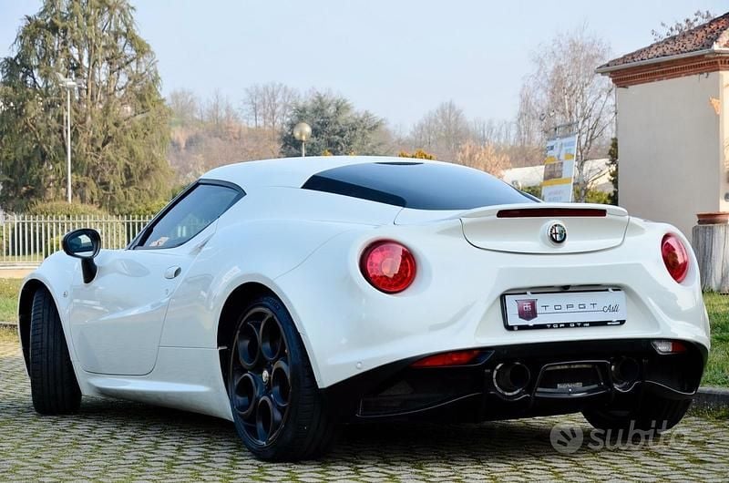 Usata Alfa Romeo 4C 241 CV (177 kW) 2015 Bianco Coupé