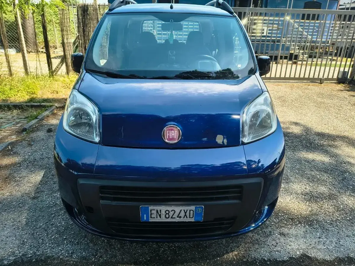 Usata Fiat Qubo Trekking 75 CV (55 kW) 2012 Bluazzurro Monovolume