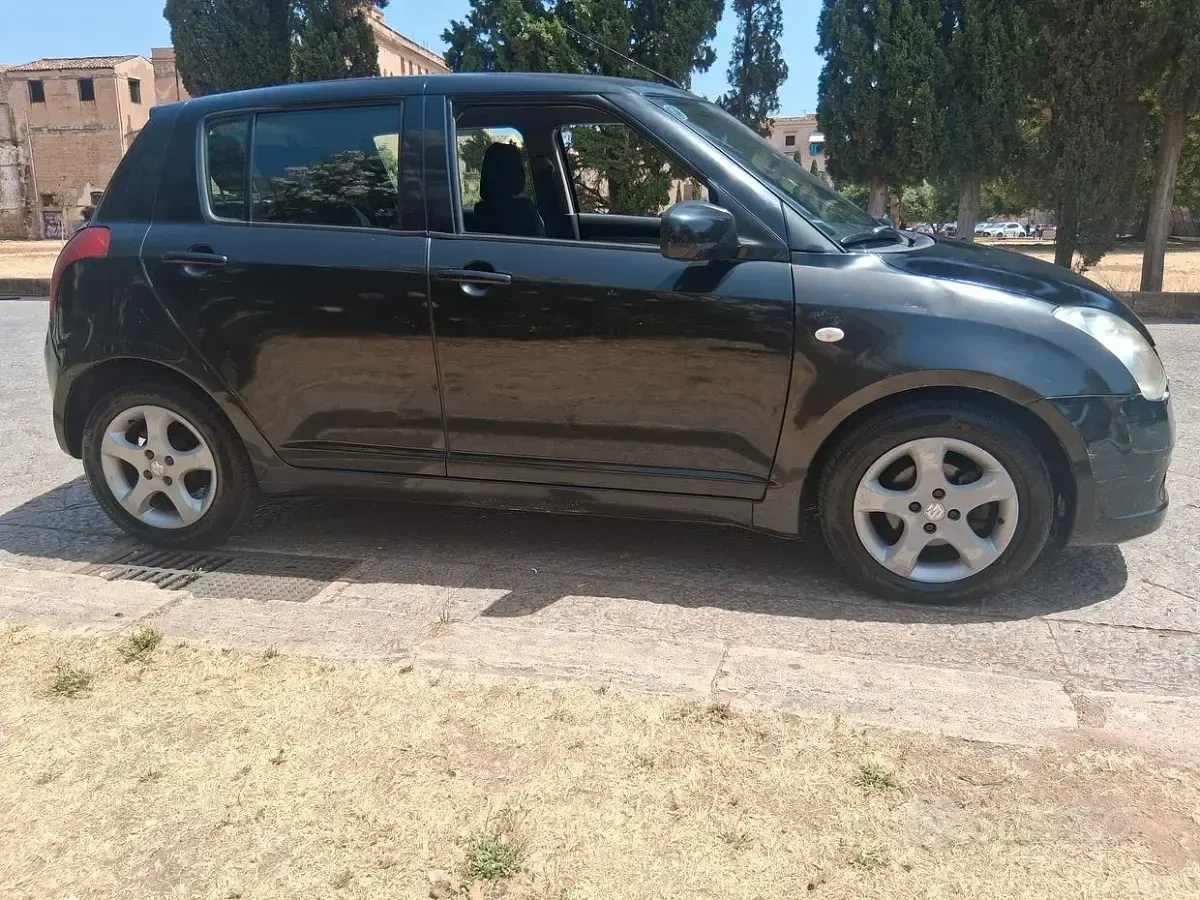 Usata Suzuki Swift 70 CV (51 kW) 2006 Utilitaria