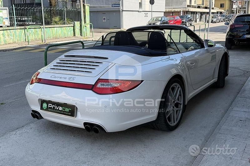 Usata Porsche 911 Carrera 4S Cabriolet 385 CV (283 kW) 2011 Bianco Cabrio