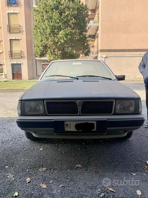 Usata Lancia Prisma 1985 Marrone Berlina