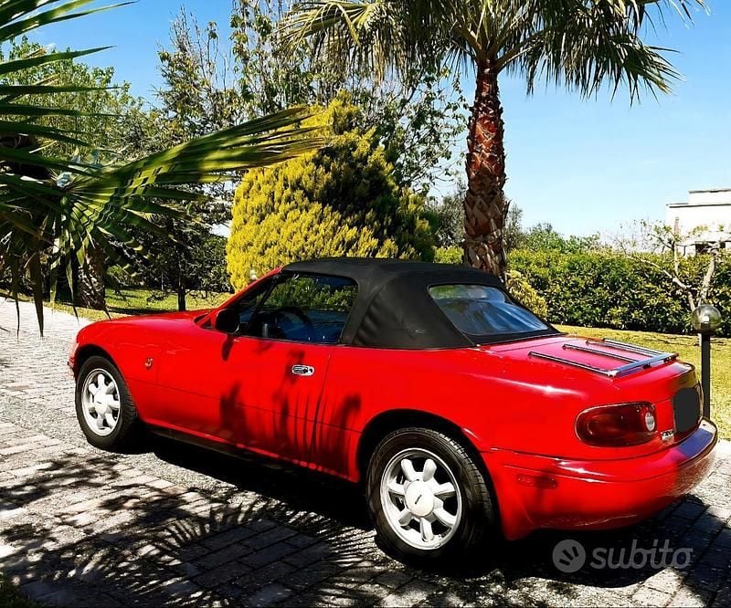 Usata Mazda MX5 116 CV (85 kW) 1990 Rosso Cabrio