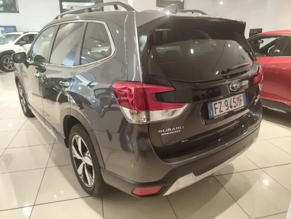 Usata Subaru Forester Premium 150 CV (110 kW) 2019 Canna di fucile SUV