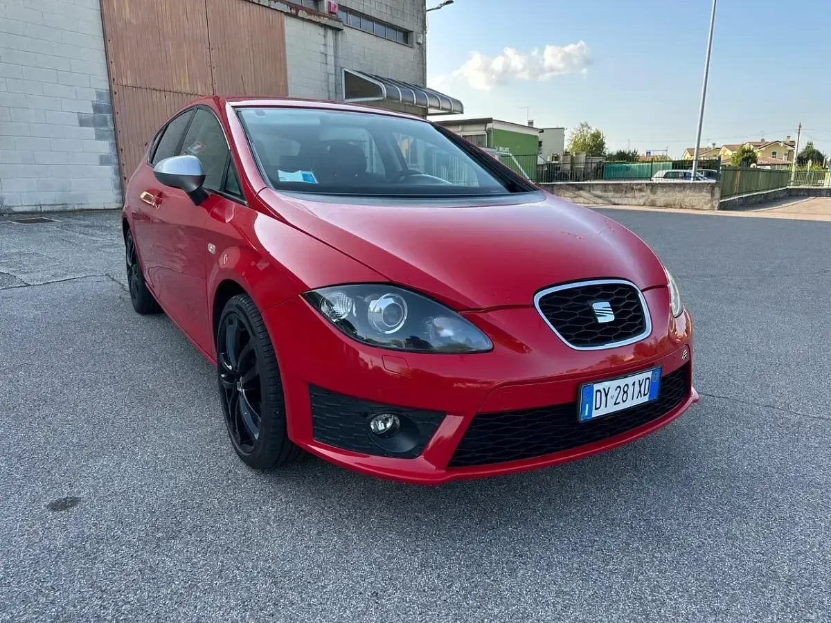 Usata Seat Leon FR 169 CV (124 kW) 2009 Rosso Utilitaria