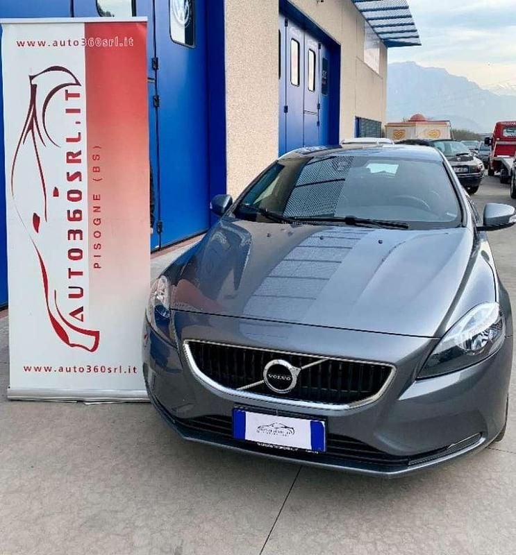 Usata Volvo V40 Kinetic 120 CV (88 kW) 2016 Antracite metallizzato Station wagon