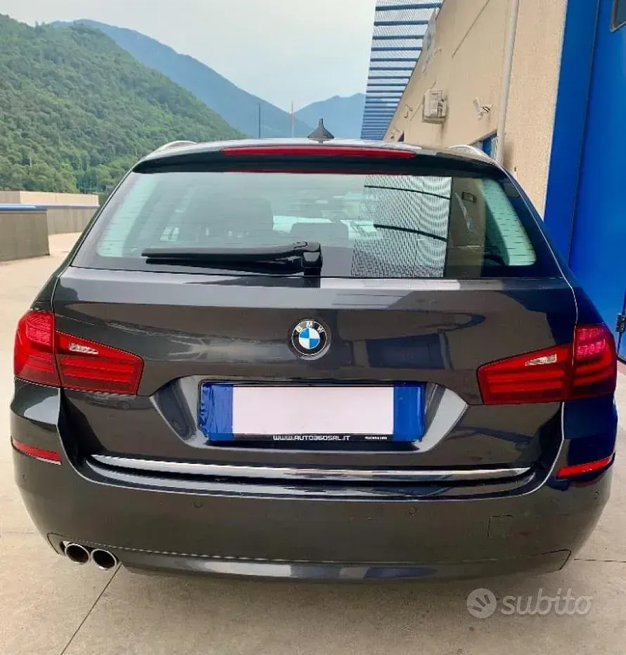 Usata BMW 530 Luxury Line 258 CV (189 kW) 2014 Antracite metallizzato Station wagon