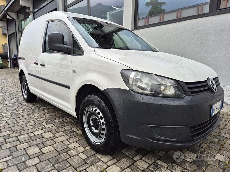Bianco Usata 2012 VW Caddy Monovolume | 7500 € (Buon prezzo) - Immagine 1/4