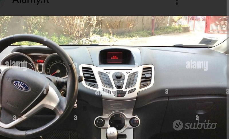 Usata Ford Fiesta Titanium 2009 Nero Berlina